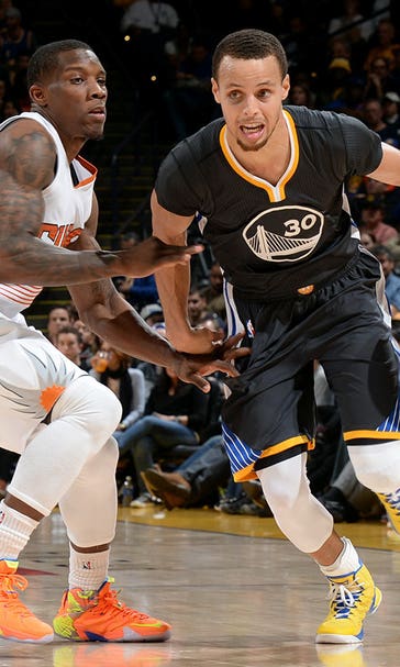 Curry scores 25, Warriors beat Suns to snap 2-game skid